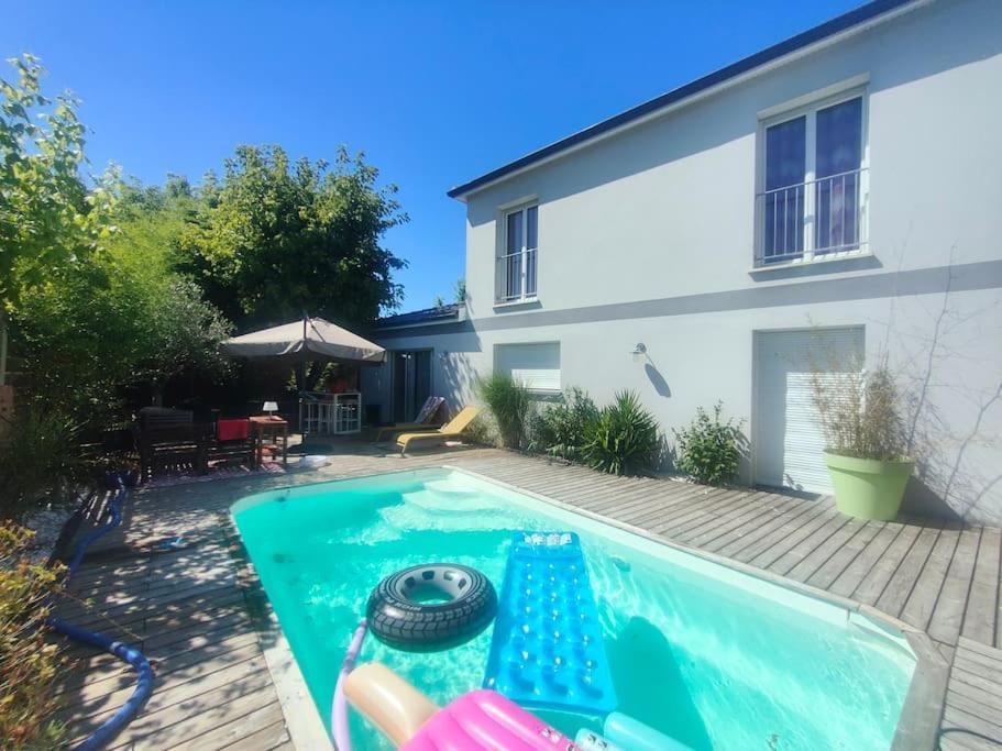 雅莱地区圣梅达尔Tiny House Avec Jardin Et Acces Piscine Chauffee别墅 外观 照片